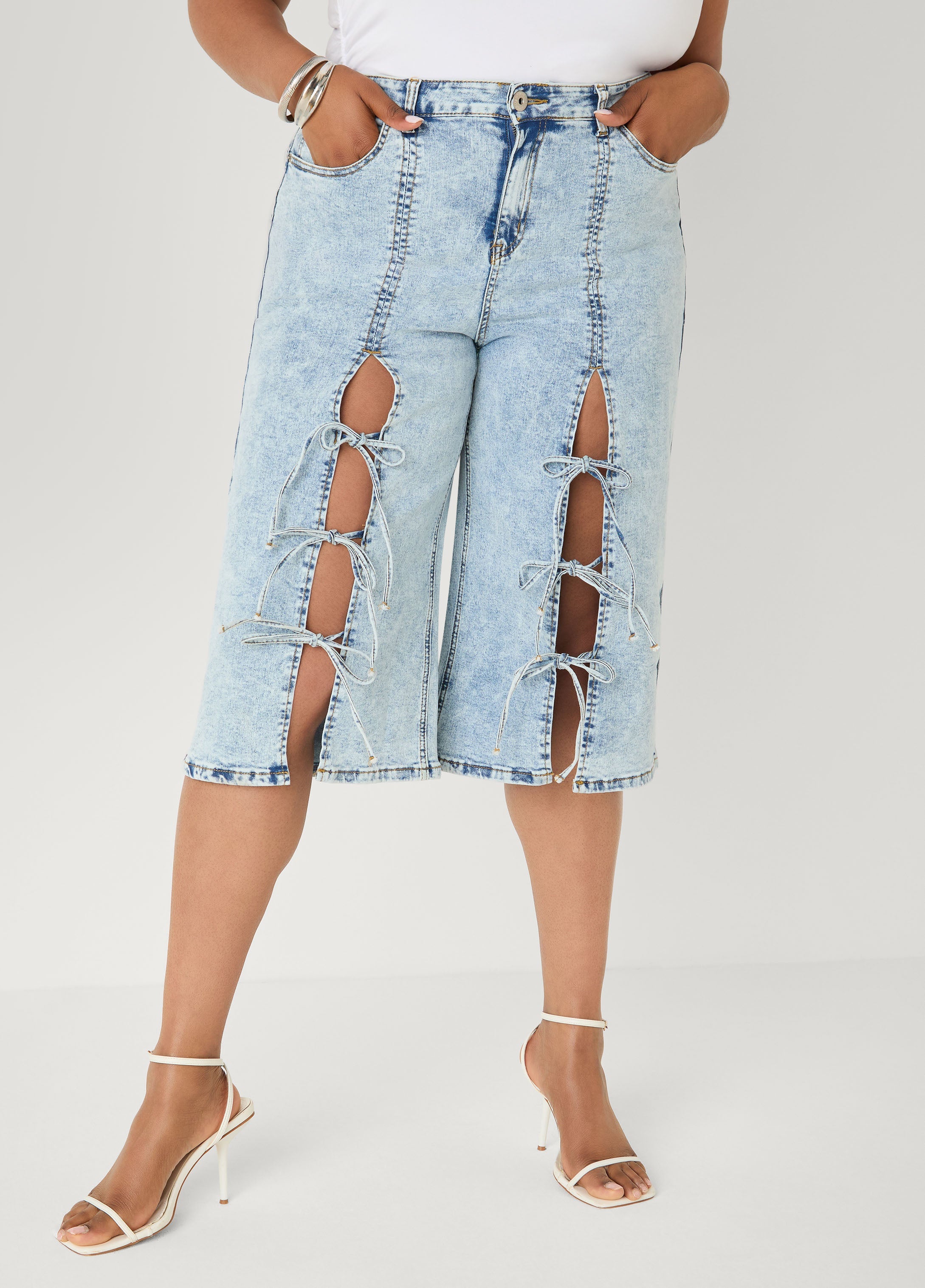 Tie Front Acid Wash Denim Capris