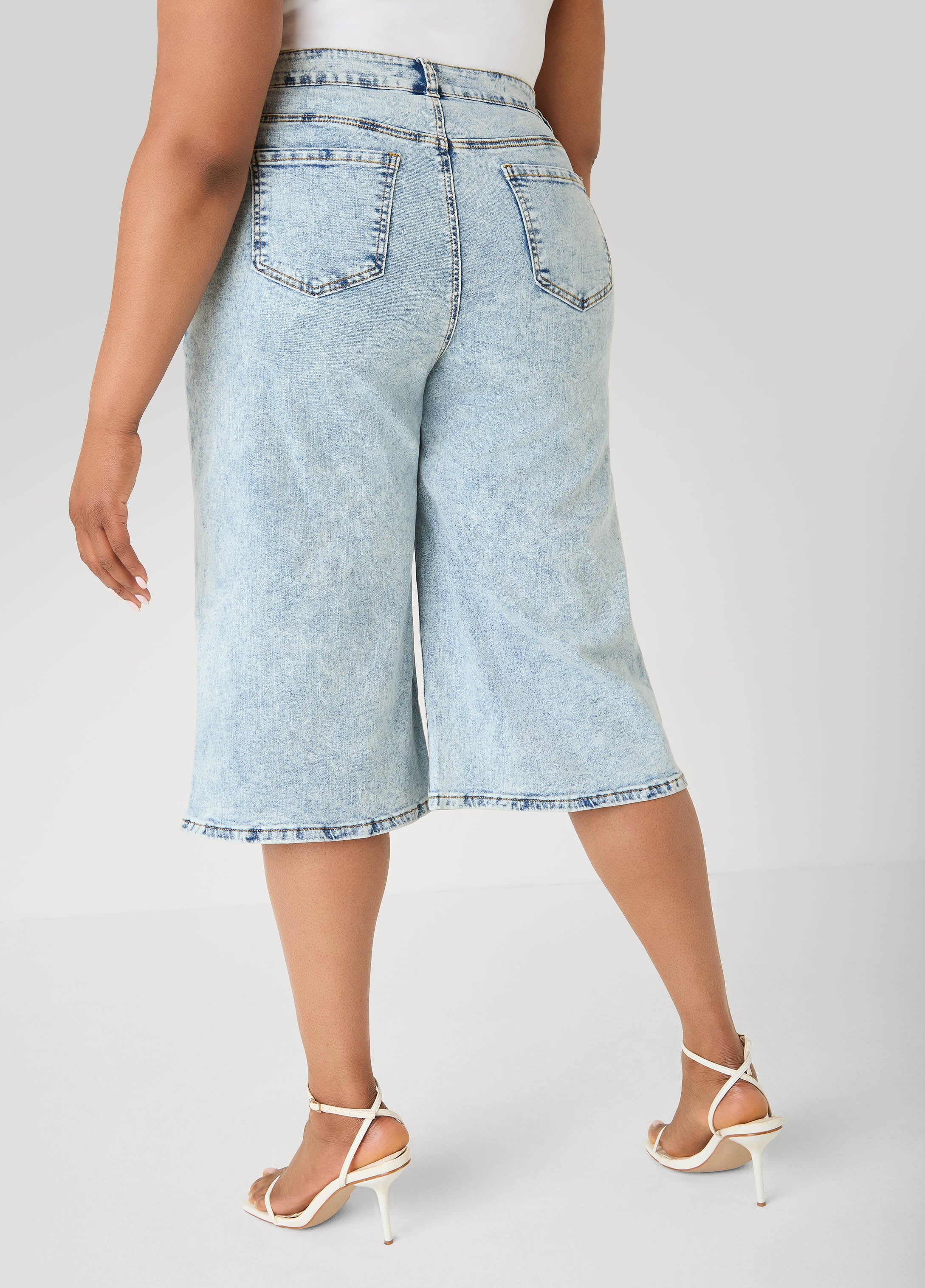 Tie Front Acid Wash Denim Capris