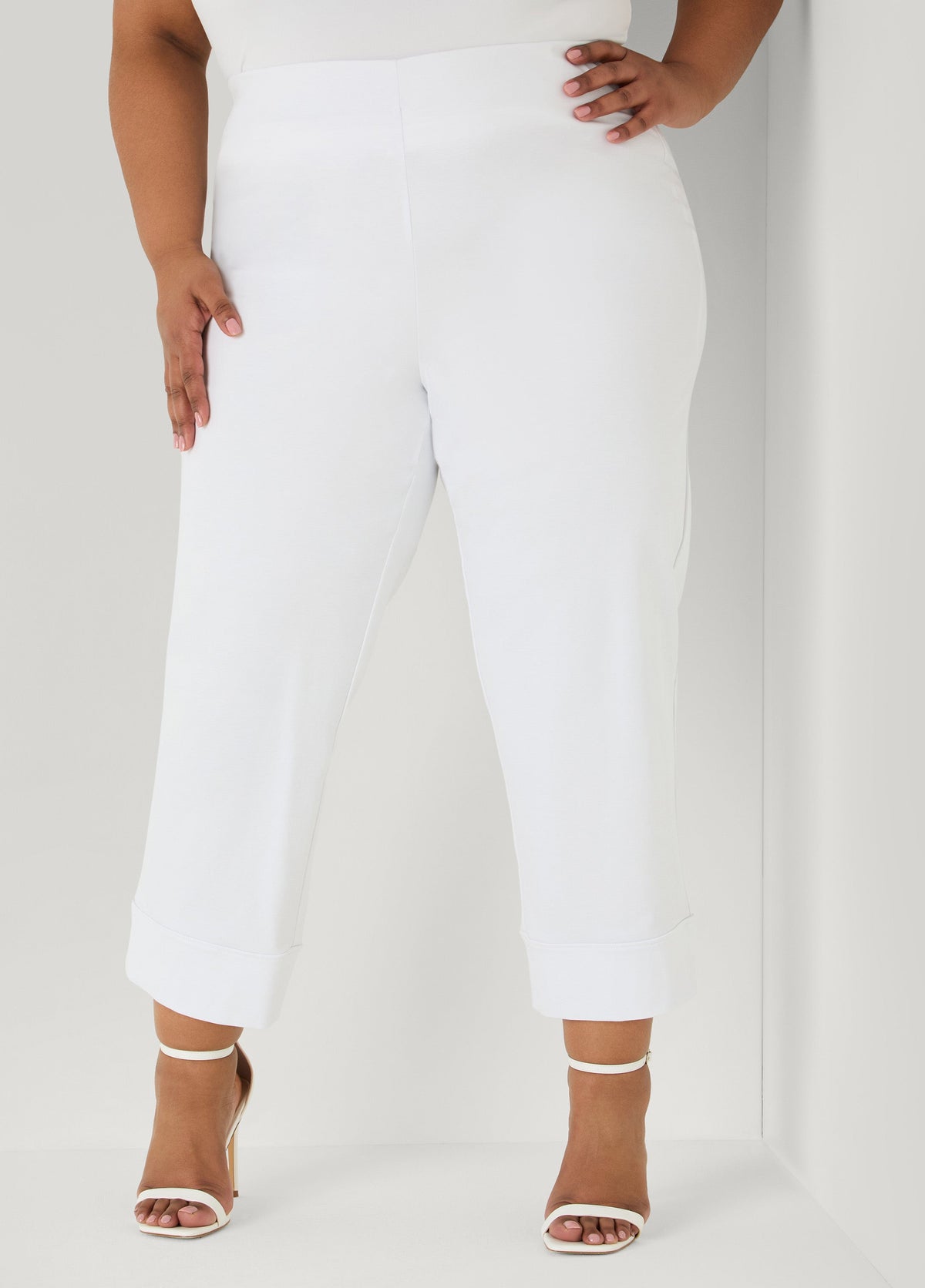 Cuffed Ponte Capris