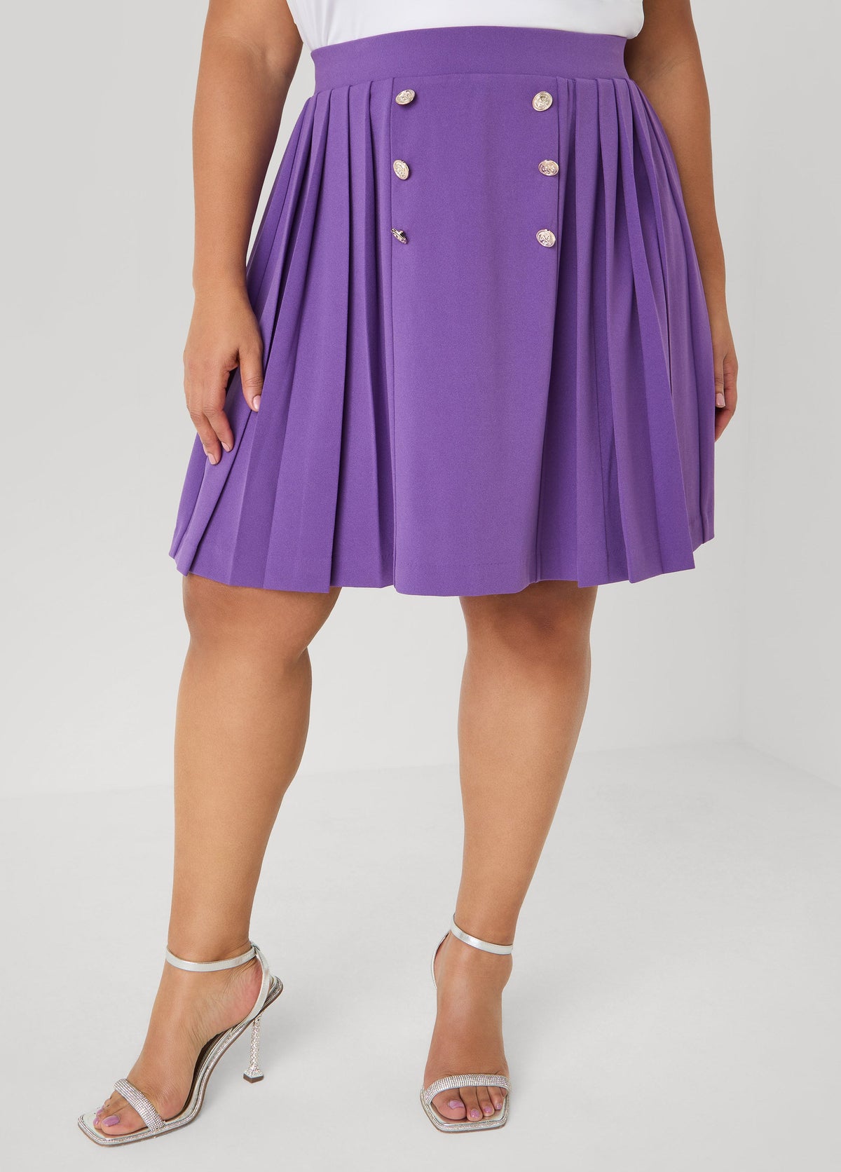 Button Embellished Pleated Skirt