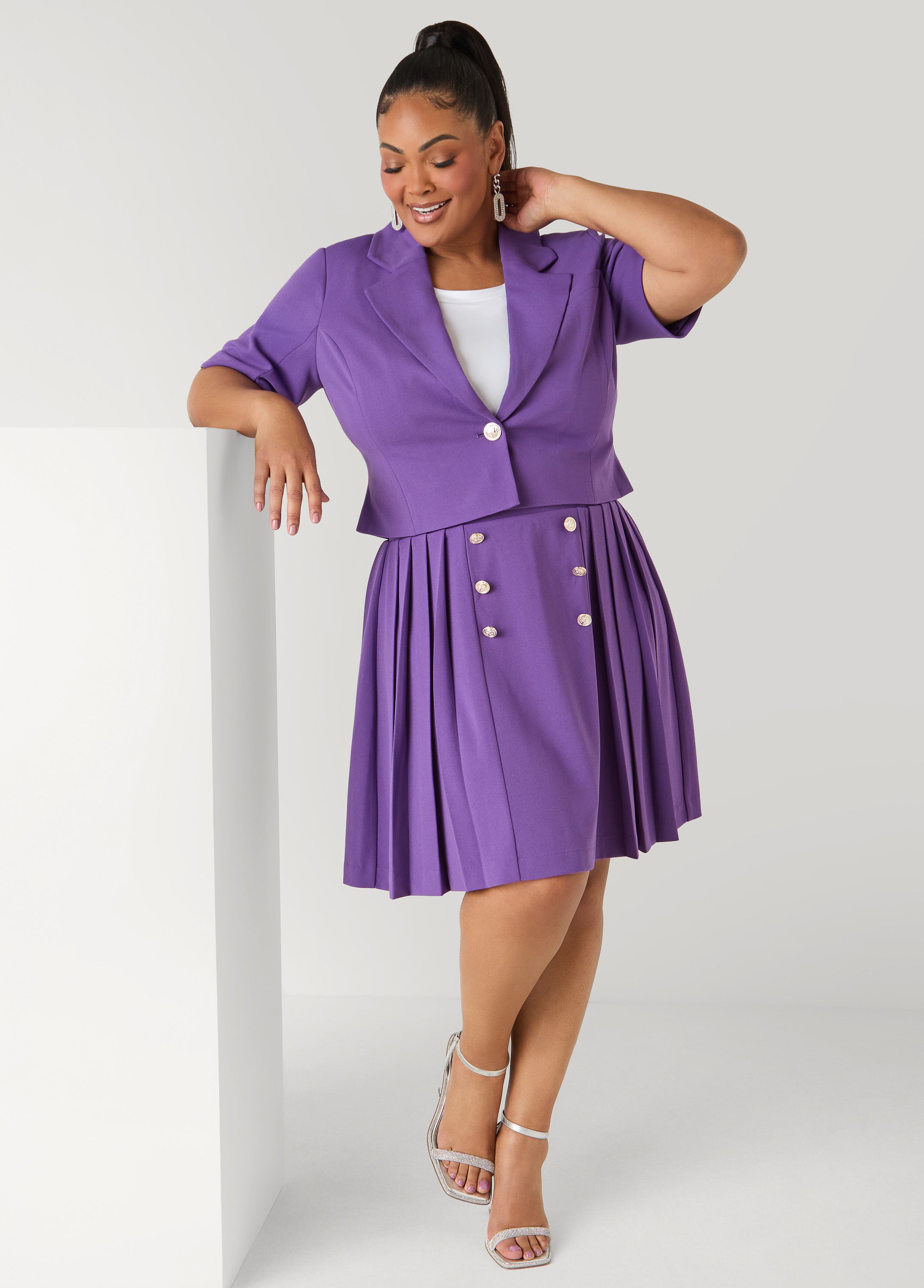 Button Embellished Pleated Skirt