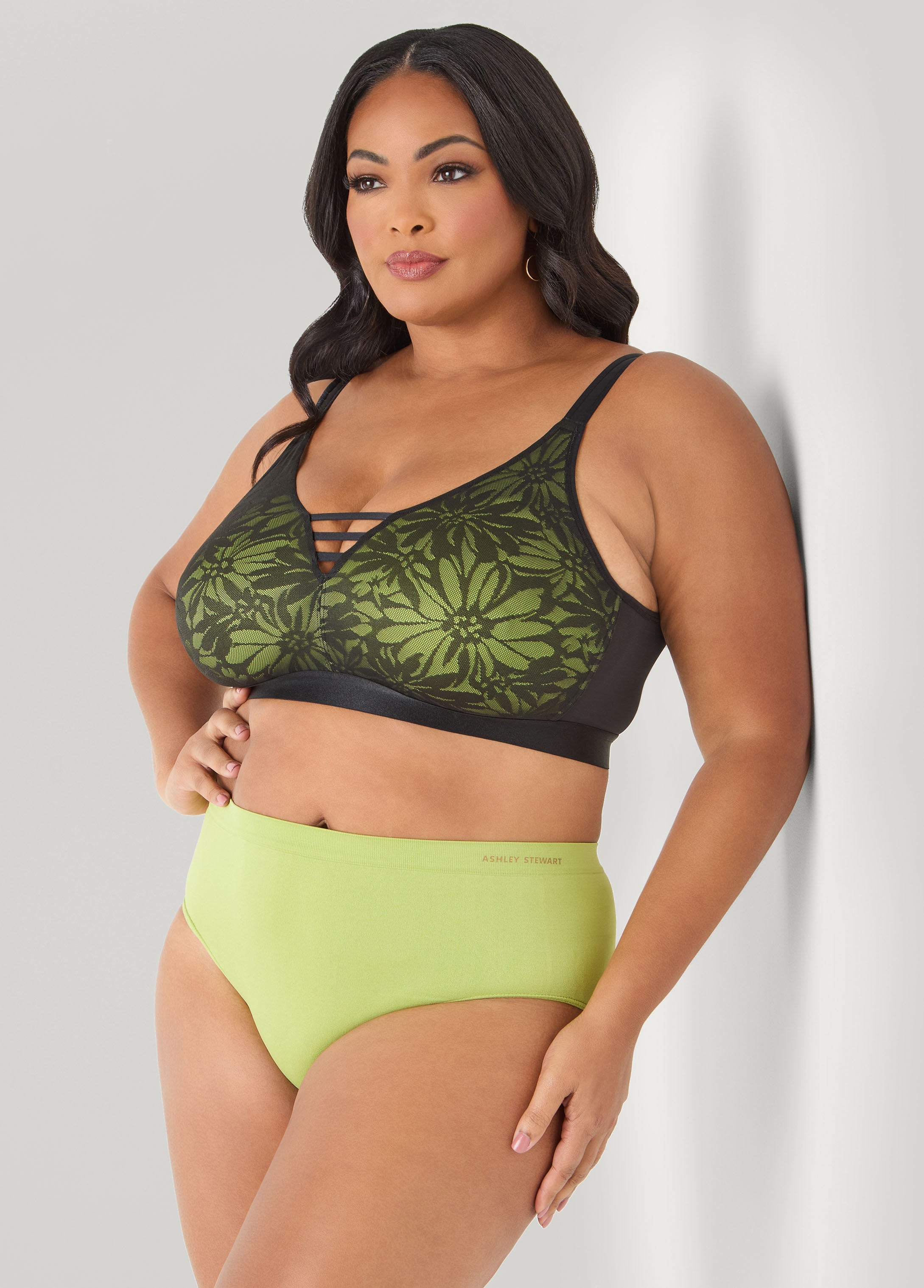 Seamless Logo Briefs